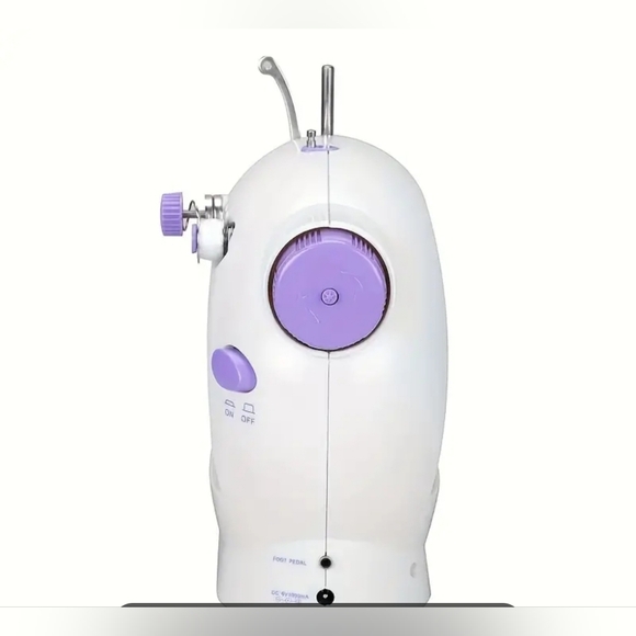 Mini Sewing Machine - Picture 5 of 8